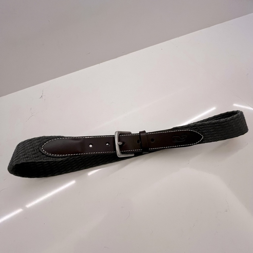 Never used! Vineyard Vines men’s belt